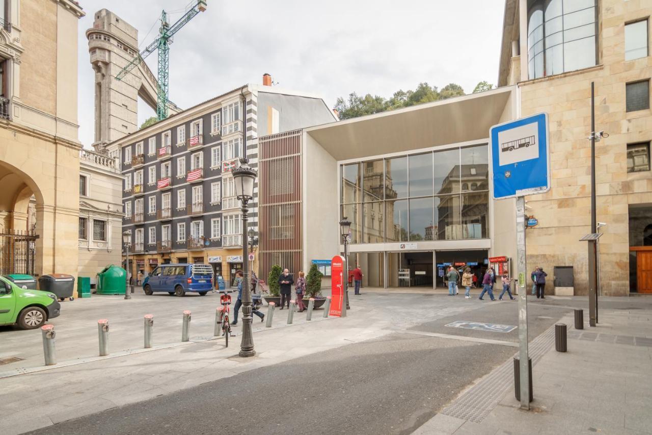 Paseo Del Arenal En El Casco Viejo Appartement Bilbao Buitenkant foto