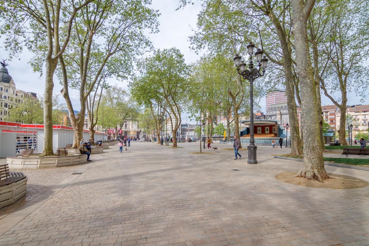 Paseo Del Arenal En El Casco Viejo Appartement Bilbao Buitenkant foto